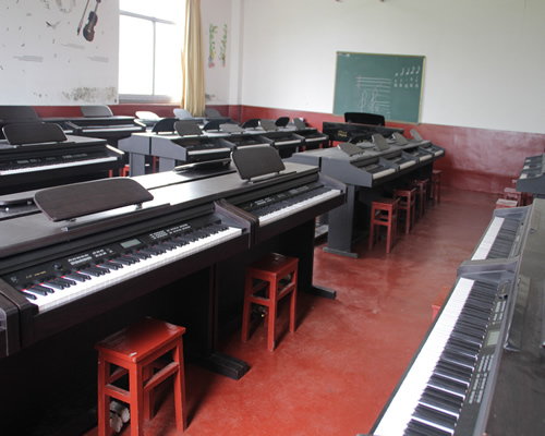 钢琴室