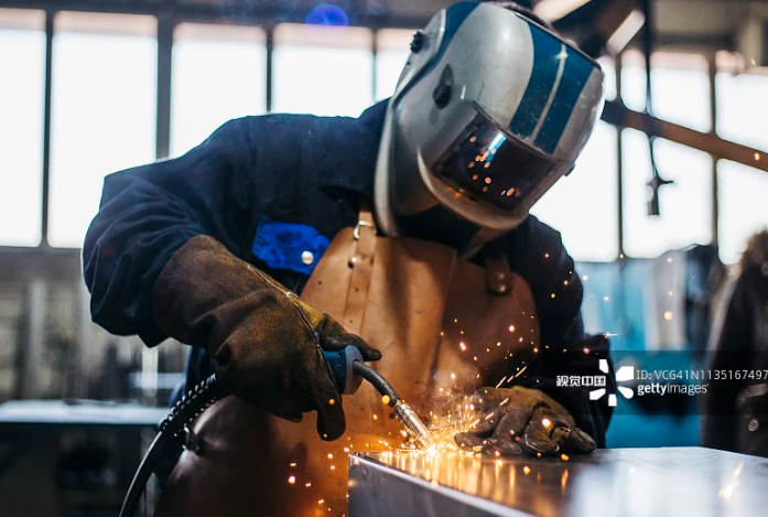 初级钳工理论考核题库